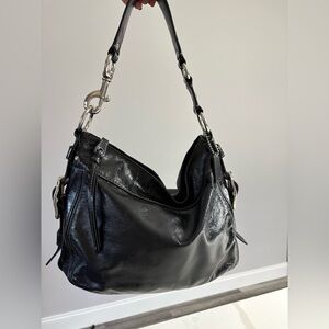 Coach Carly in black patent leather <3